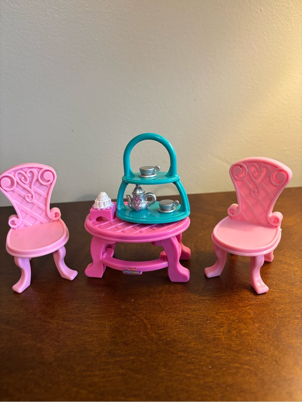 Fisher-Price Little People Sonya Lee- Royal Tea Party Set